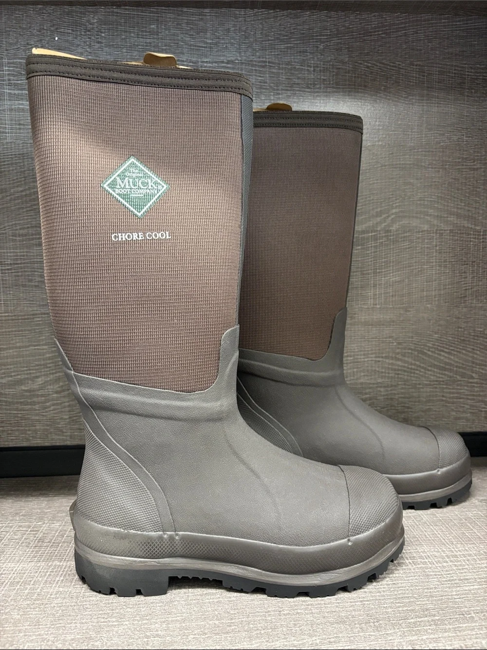 Muck Boots overlays performance support